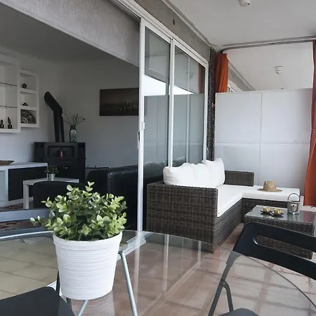 Apartament Lets Holidays With Terrace Near *