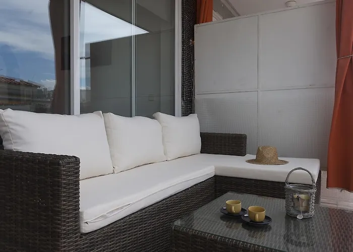 Lets Holidays With Terrace Near アパート トッサ・デ・マール